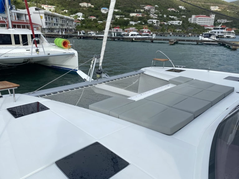 Verhuur Catamaran Fountaine Pajot met vaarbewijs