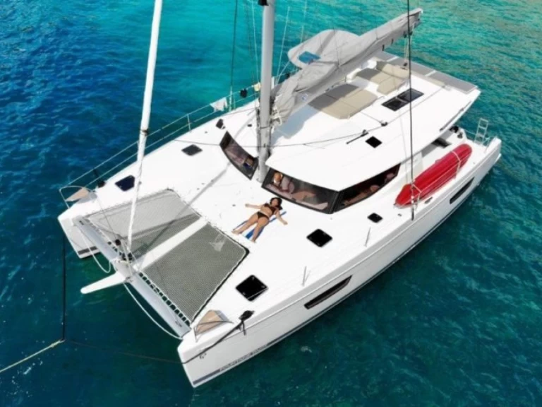 Verhuur Catamaran in Road Town - Fountaine Pajot Fountaine Pajot Helia 44 Evolution (Owner's Version)