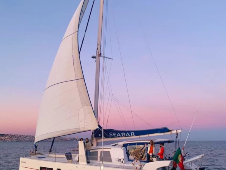 Catamaran te huur in Belém voor de beste prijs