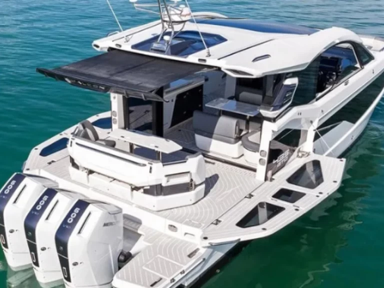 Motorboot te huur in Ayia Napa voor de beste prijs