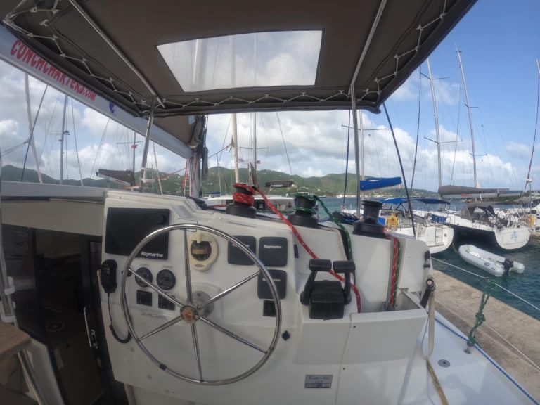 Huur een Fountaine Pajot Lucia 40 in Road Town