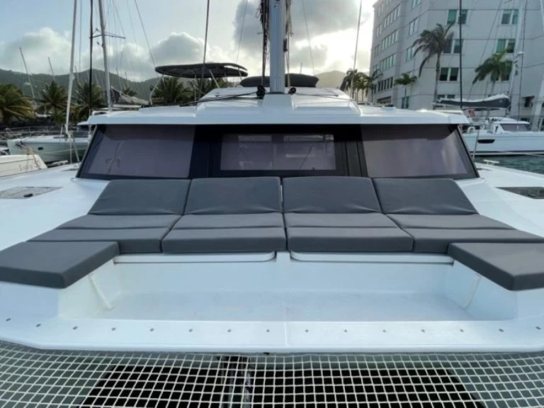 Verhuur Catamaran in Road Town - Fountaine Pajot Elba 45