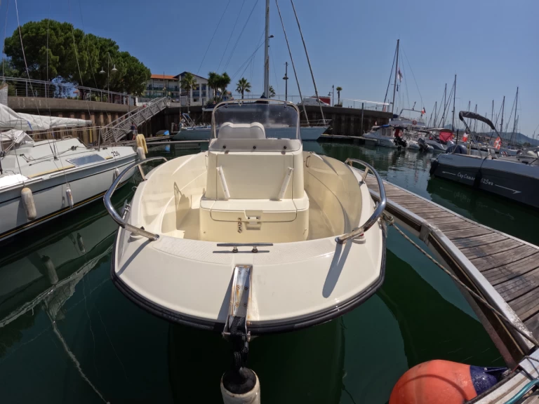 Bootverhuur Quicksilver Activ 555 Open in Hendaye via SamBoat