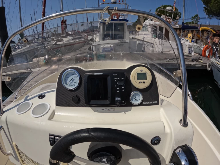 Motorboot te huur in Hendaye voor de beste prijs