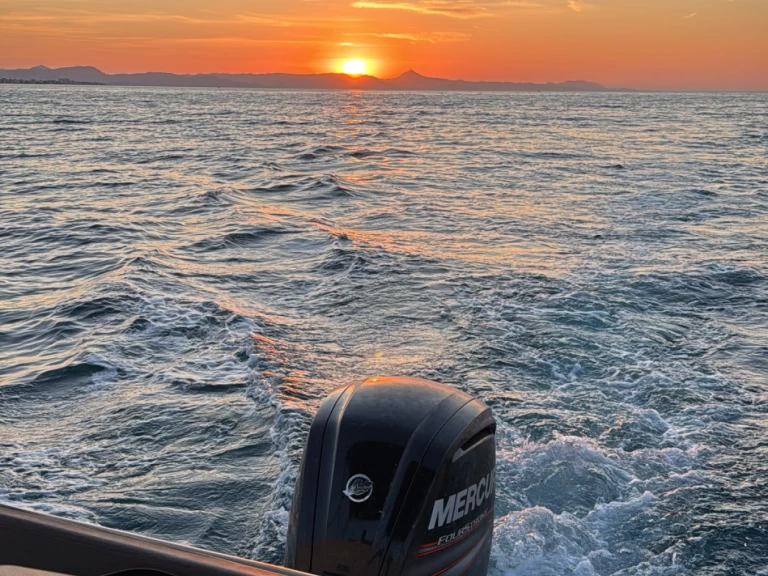 Bootverhuur Quicksilver Activ 605 Sundeck in Dénia via SamBoat