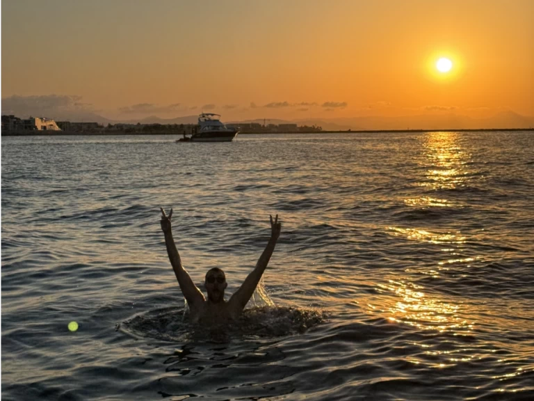 Verhuur Motorboot Quicksilver met vaarbewijs