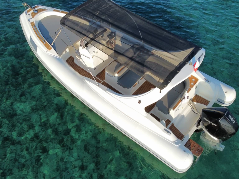 Bootverhuur Lomac Lomac 800 IN in Porto-Vecchio via SamBoat