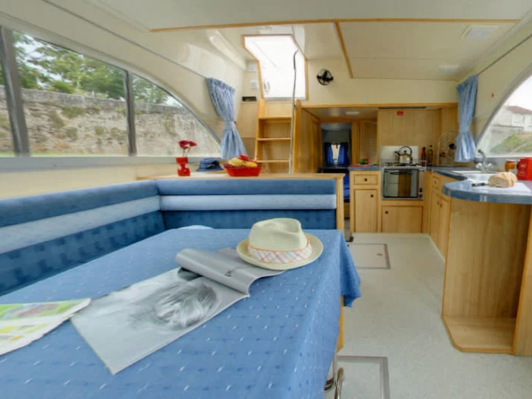 Verhuur Motorboot in Migennes - Le Boat Tango