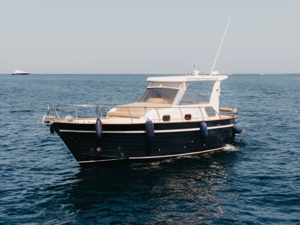 Bootverhuur Libeccio 27 Libeccio  in Castellammare di Stabia via SamBoat