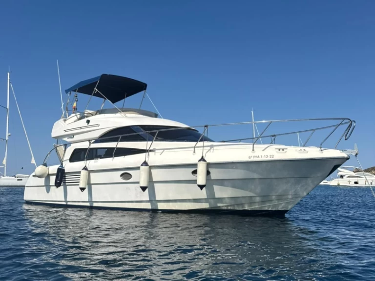 Huur een Astondoa Astondoa 39 AS in Marina de Dénia