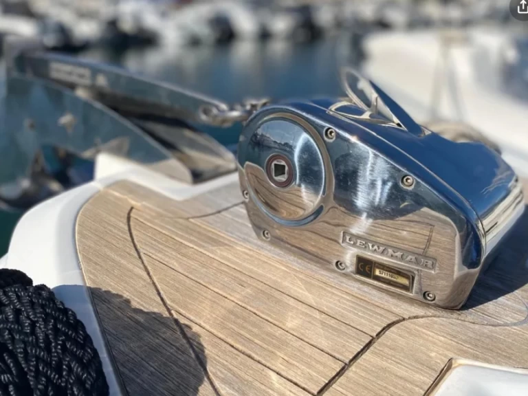 Bootverhuur Le Gosier goedkoop Prince 28 WA