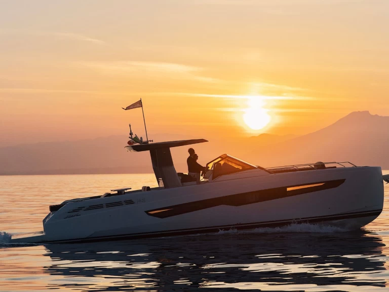 Huur een Fiart Fiart Seawalker 43 in Antibes