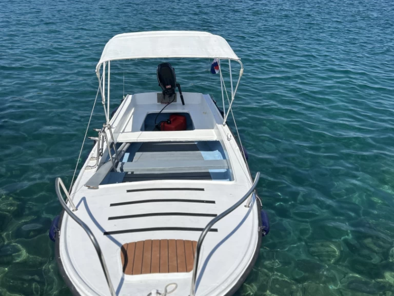 Huur een Pasara Pasara 4.6 in Rogoznica