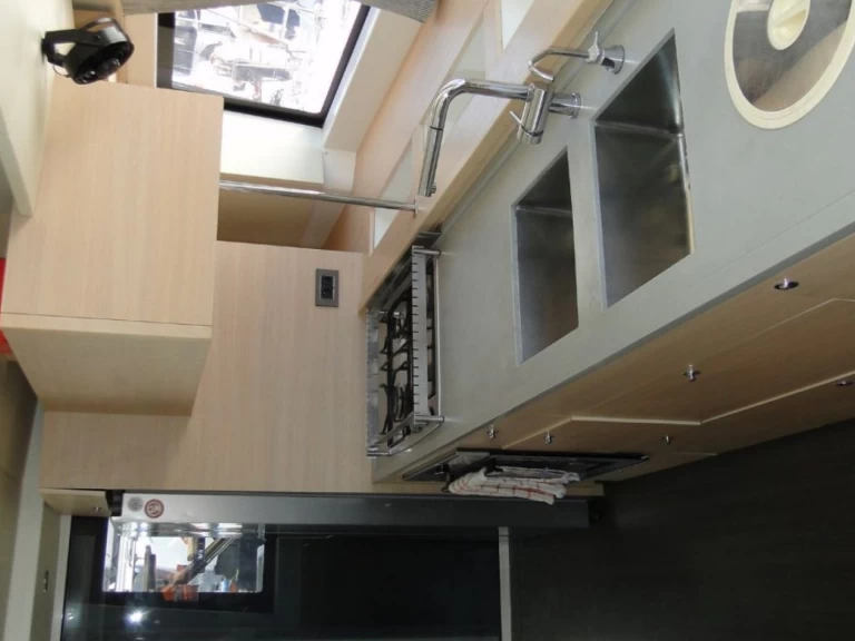 Catamaran te huur in Álimos voor de beste prijs