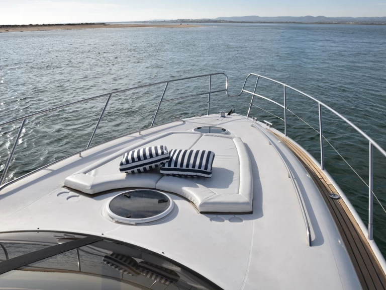 Bootverhuur Princess Princess V50 in Vilamoura via SamBoat