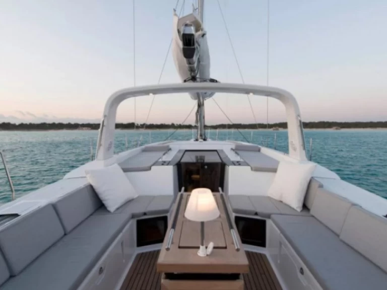 Zeilboot te huur in Arzon voor de beste prijs