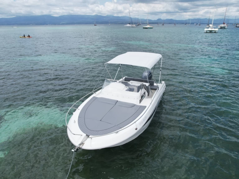 Motorboot te huur in Le Gosier voor de beste prijs