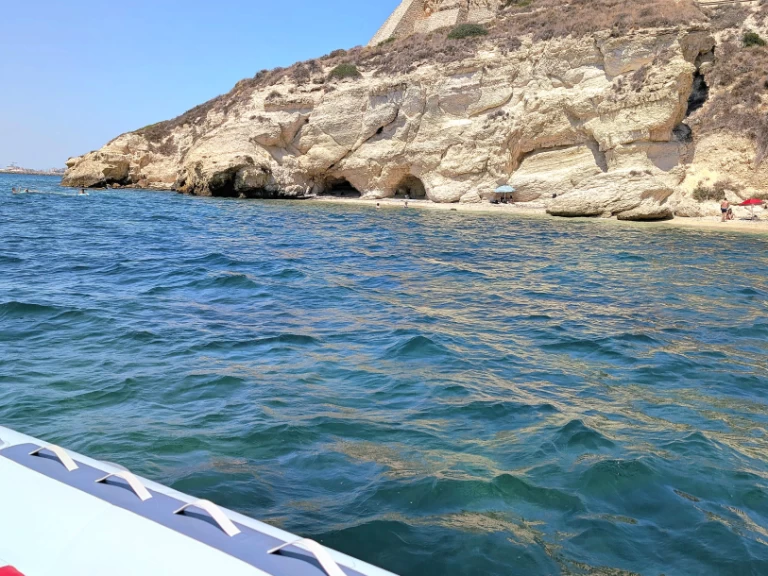 Bootverhuur Bwa Bwa 550 Pro in Cagliari Port via SamBoat