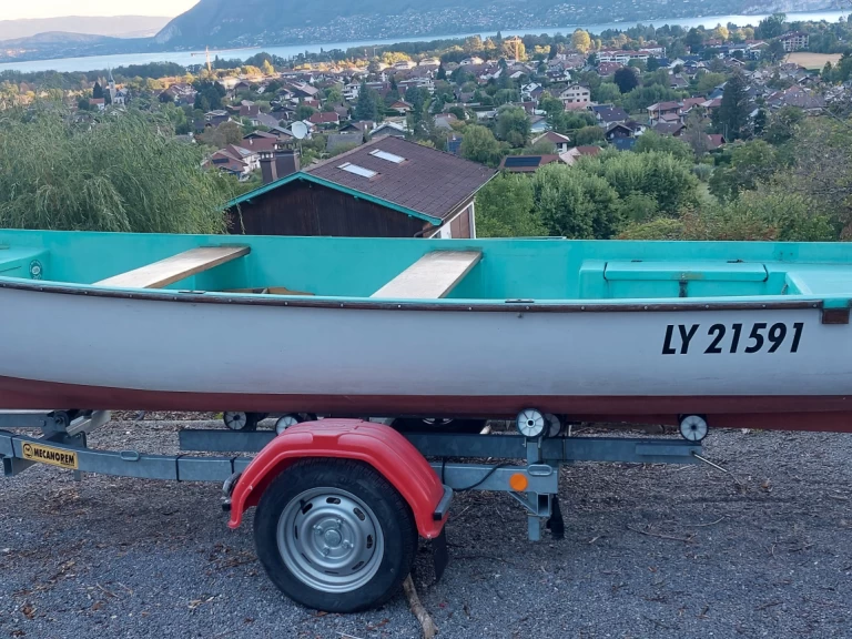 Motorboot te huur in Saint-Jorioz voor de beste prijs