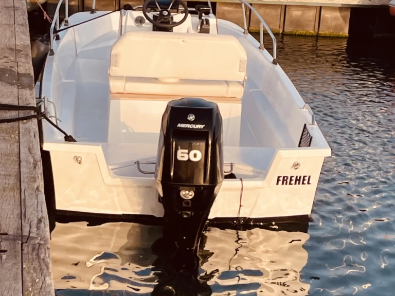 Jachthuur in Larmor-Plage - Boston Whaler Boston Whaler 17 via SamBoat