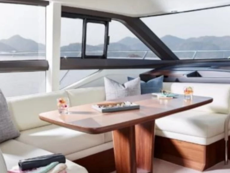 Motorboot te huur in Juan-les-Pins voor de beste prijs