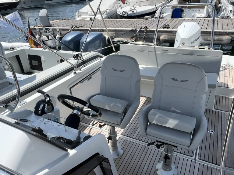 Bootverhuur Les Issambres goedkoop Flyer 8 SPACEdeck