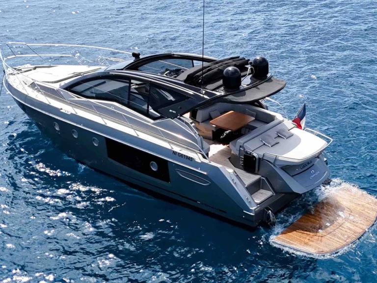 Jachthuur in Saint-Tropez - Cranchi M 44 via SamBoat