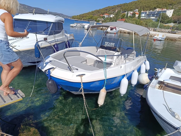 Verhuur Motorboot in Trogir - Cantiere Nautico Speedy Cayman 585