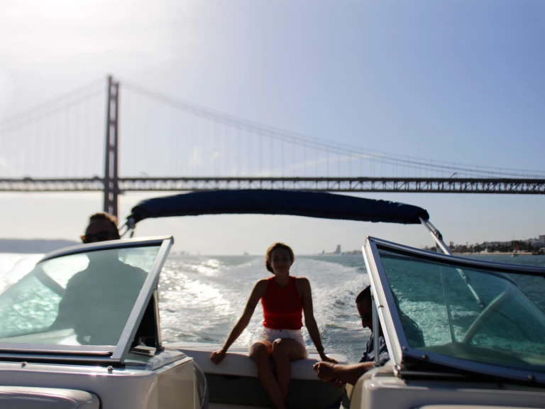 Verhuur Motorboot Sea Ray met vaarbewijs