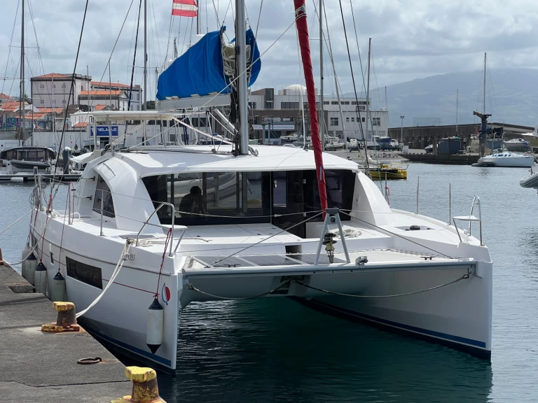 Verhuur Catamaran Leopard met vaarbewijs