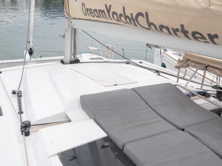 Jachthuur in Álimos - Fountaine Pajot Astrea 42 via SamBoat