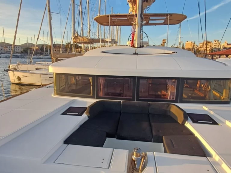 Lagoon Lagoon 52 F te huur van particulier of professional in Lávrio