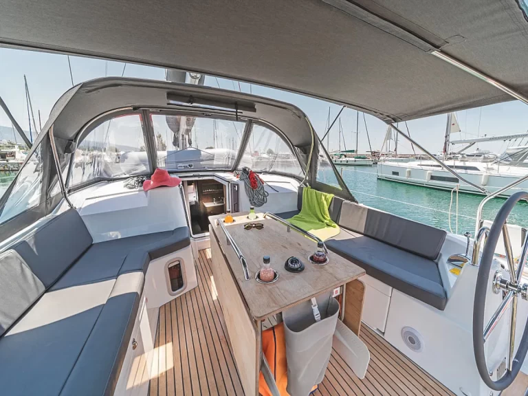 Zeilboot te huur in Álimos voor de beste prijs