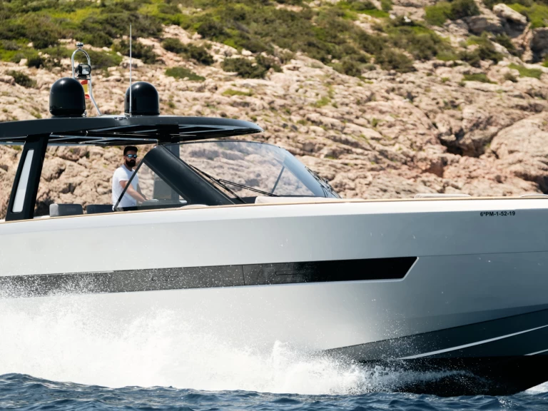 Bootverhuur Ibiza Town goedkoop Lolo 3