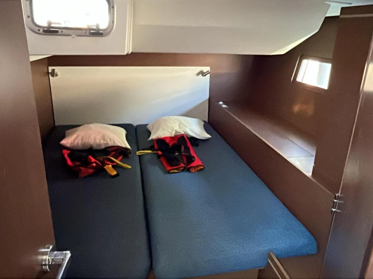 Huur een Bénéteau Oceanis 51.1 in Las Galletas