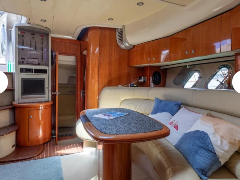 Cranchi Mediterranee 50 te huur van particulier of professional in Blanes