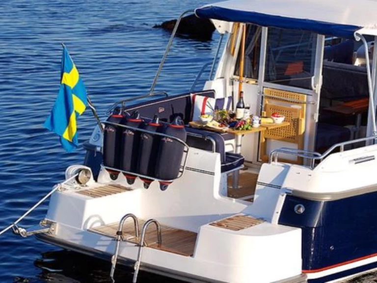 Nimbus 320 Coupé te huur van particulier of professional in Rheinsberg