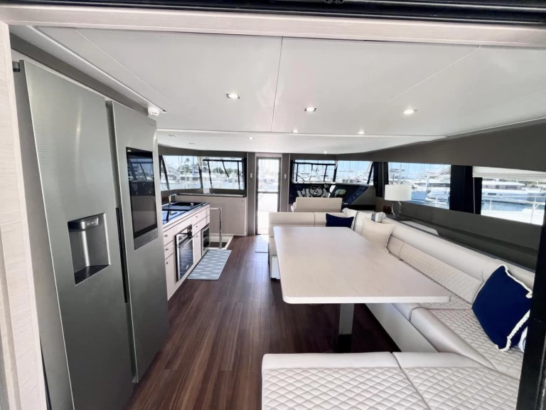 Huur Motorboot met of zonder schipper Aventura in Tortola