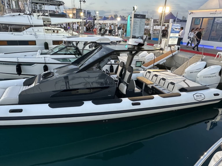 Bootverhuur Zen ZEN 40 - Mod. 2026 in Antiparos via SamBoat