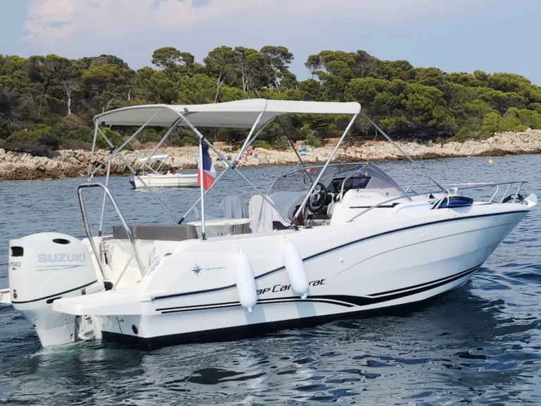 Bootverhuur Jeanneau Cap Camarat 6.5 WA Serie 3 in Antibes via SamBoat