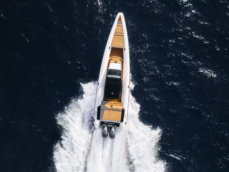 Huur Motorboot met of zonder schipper ZEN MARINE in Pounta