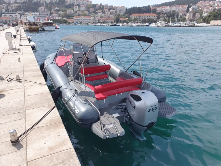 Jachthuur in Marina Frapa Dubrovnik - Marlin Boat 790 Pro Dynamic via SamBoat