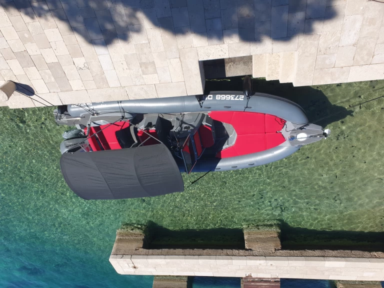 Huur een Marlin Boat 790 Pro Dynamic in Marina Frapa Dubrovnik