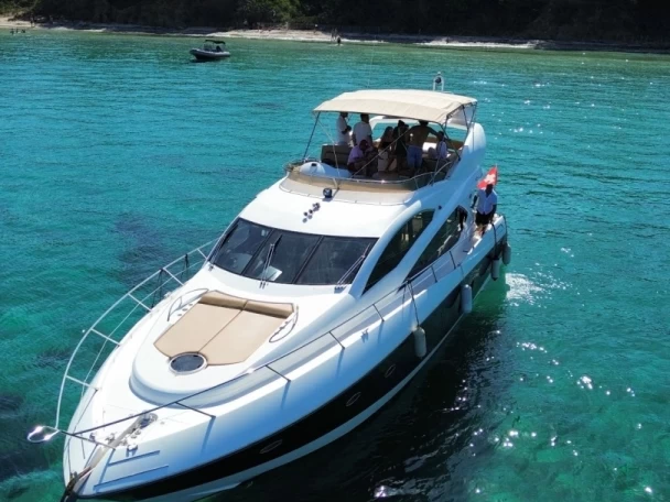 Verhuur Jacht in Port de Hyères (St Pierre) - Sunseeker Manhattan 60