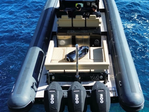 RIB te huur in Hyères voor de beste prijs