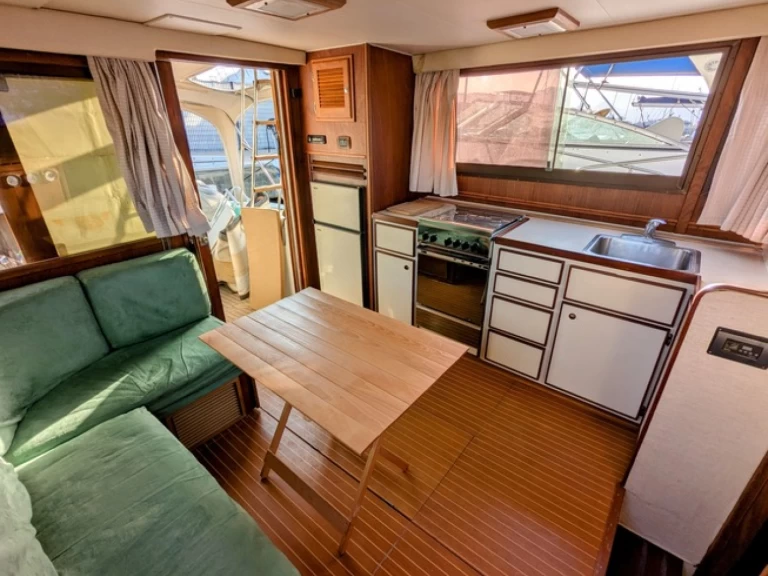 Bootverhuur Hatteras Hatteras 36 Convertible in Salerno via SamBoat