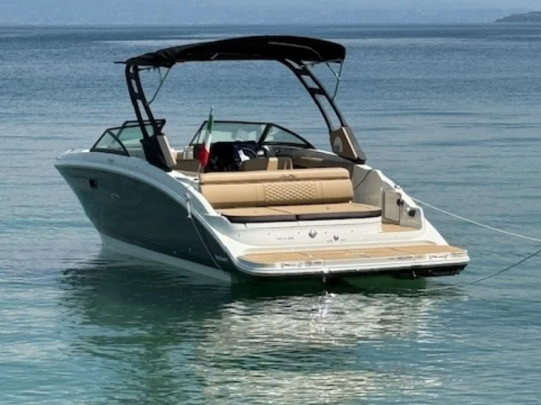 Verhuur Motorboot Sea Ray met vaarbewijs