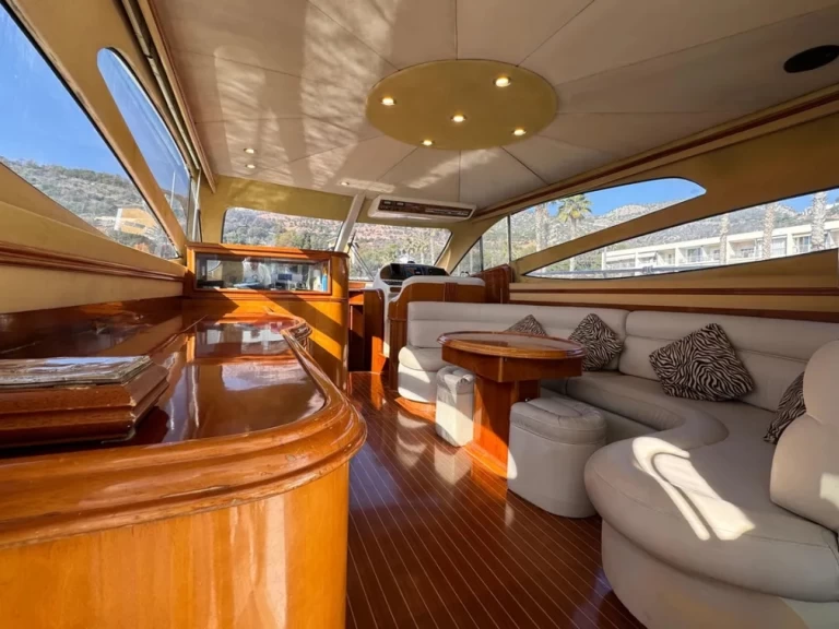 Huur Motorboot met of zonder schipper Doqueve in Puerto Banús