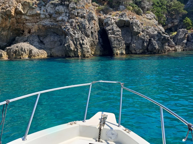 Huur Motorboot met of zonder schipper bimax in Gaeta