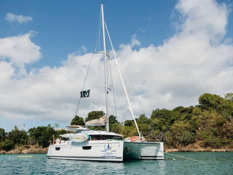 Verhuur Jacht Fountaine Pajot met vaarbewijs